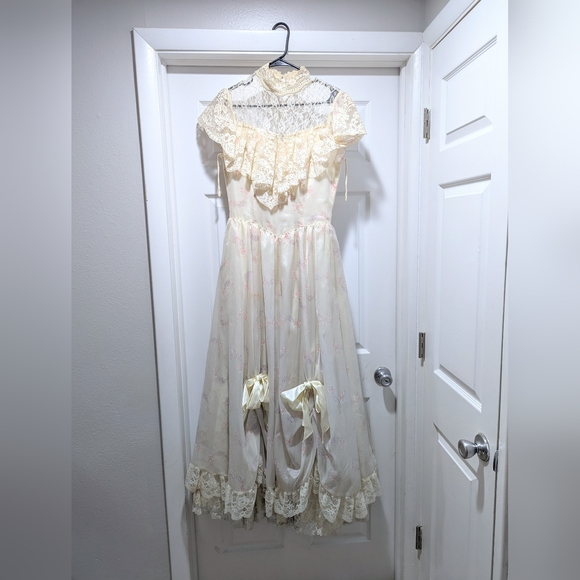 Gunne Sax | Jessica McClintock | VINTAGE | Southern Bell Ball Gown | Size 11 - Picture 2 of 16